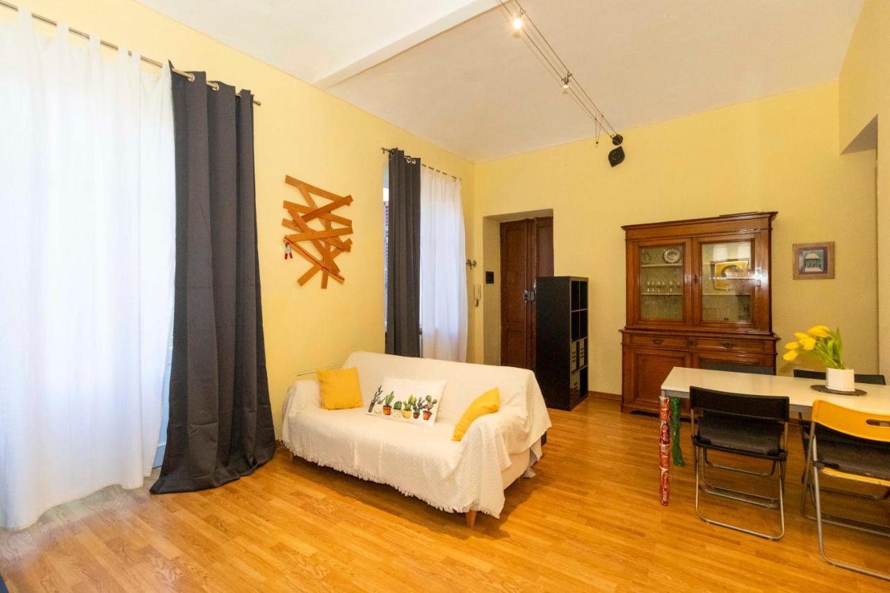 Porta Nuova & San Salvario Roomy Flat Turim Exterior foto