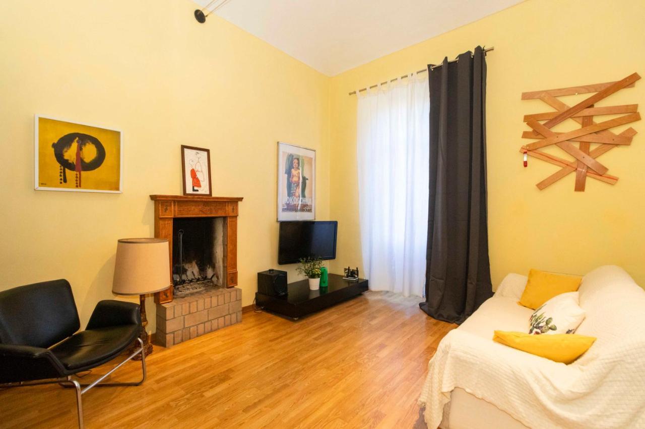Porta Nuova & San Salvario Roomy Flat Turim Exterior foto