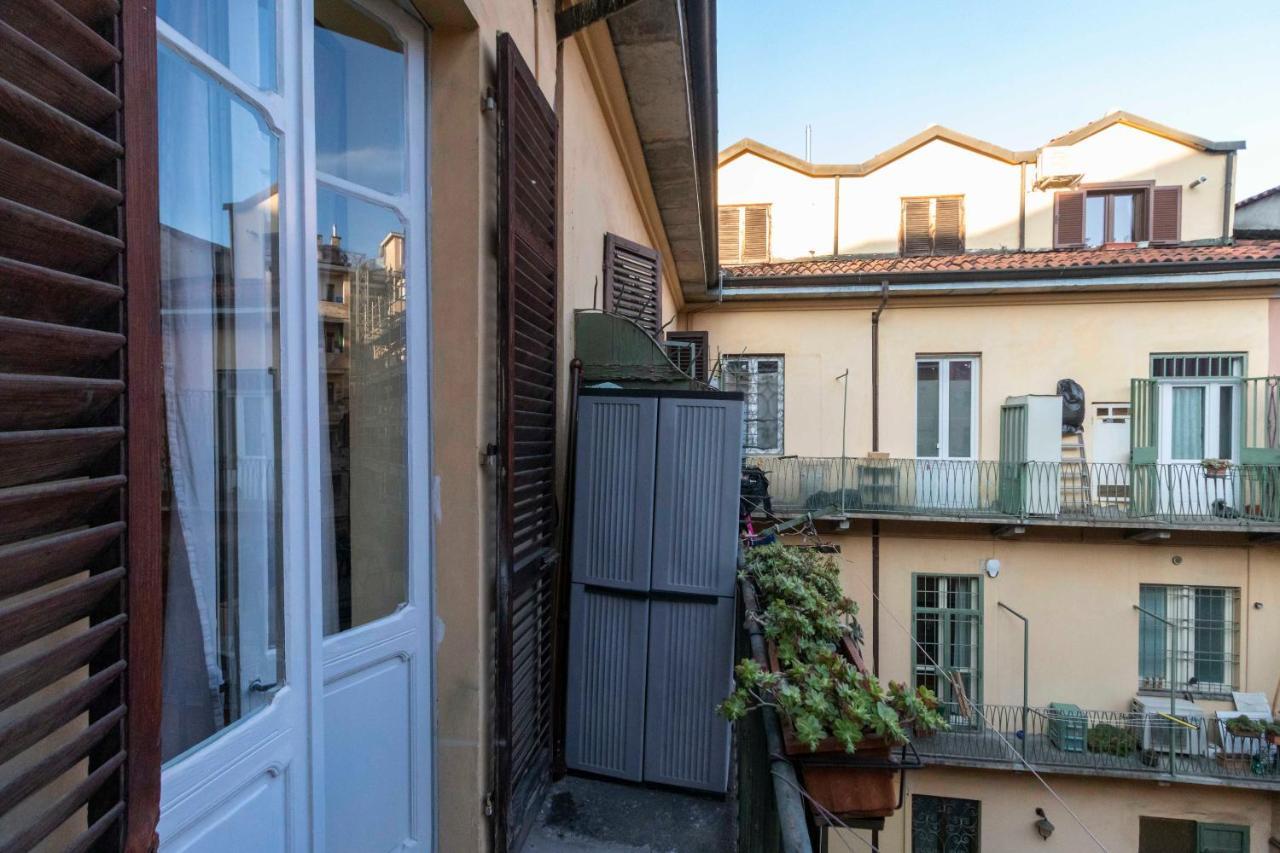 Porta Nuova & San Salvario Roomy Flat Turim Exterior foto