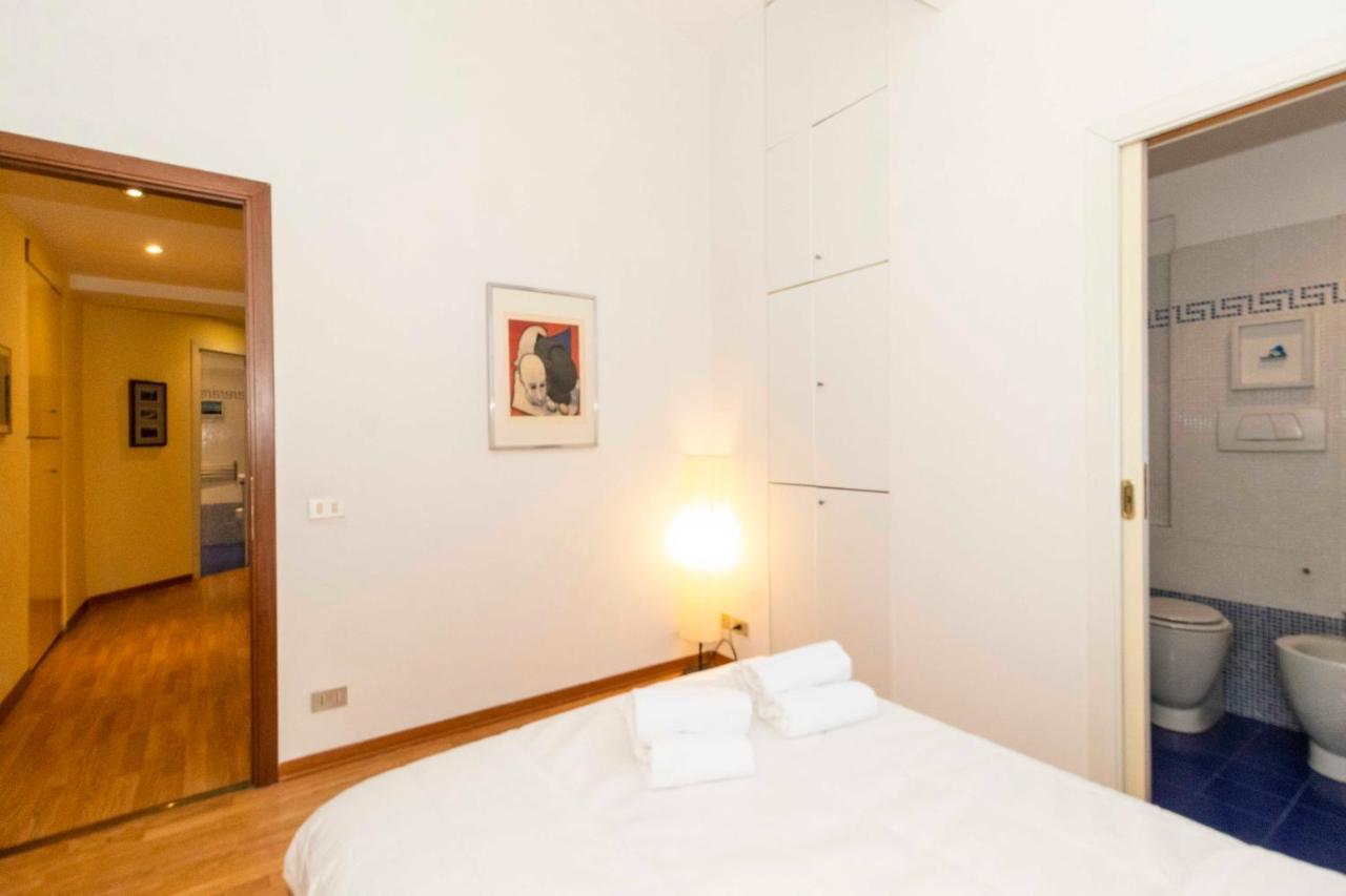 Porta Nuova & San Salvario Roomy Flat Turim Exterior foto