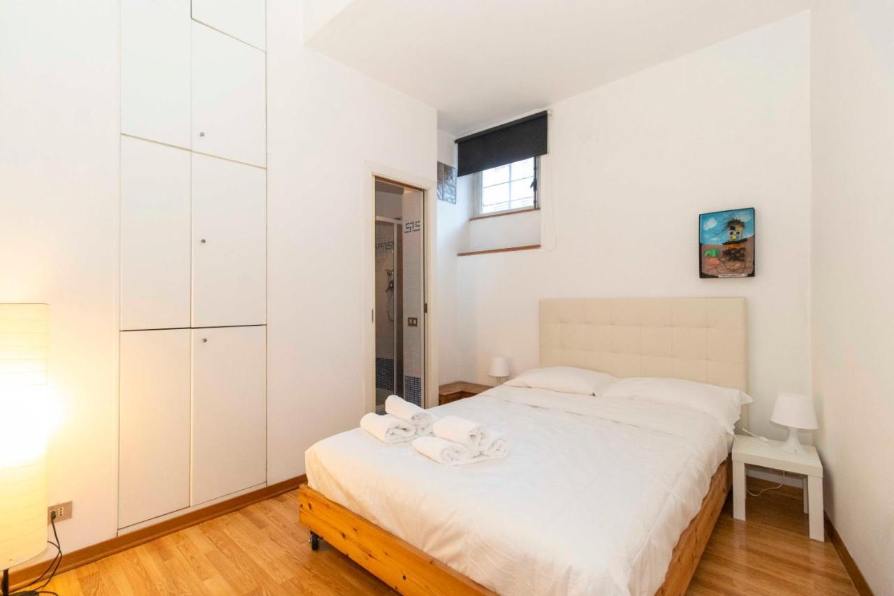Porta Nuova & San Salvario Roomy Flat Turim Exterior foto