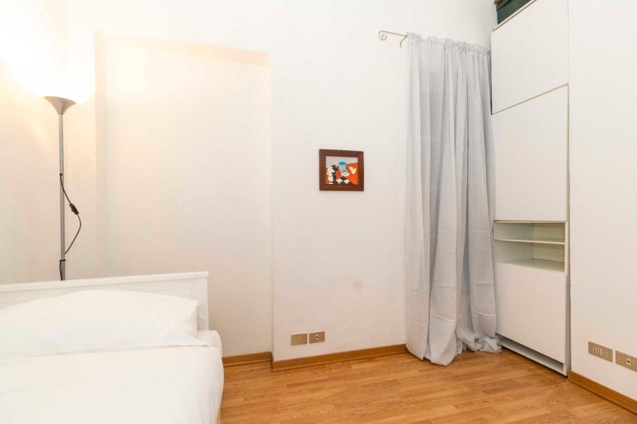 Porta Nuova & San Salvario Roomy Flat Turim Exterior foto