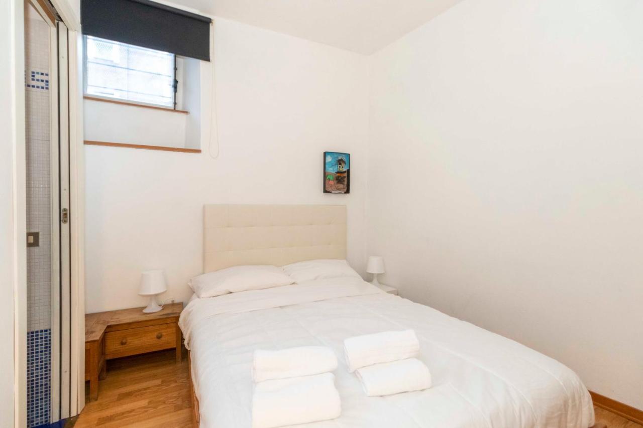 Porta Nuova & San Salvario Roomy Flat Turim Exterior foto